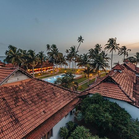 Cocobay Resort Kumarakom Exterior photo