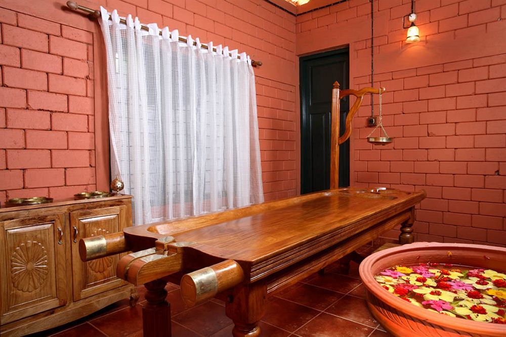 Cocobay Resort Kumarakom Facilities photo